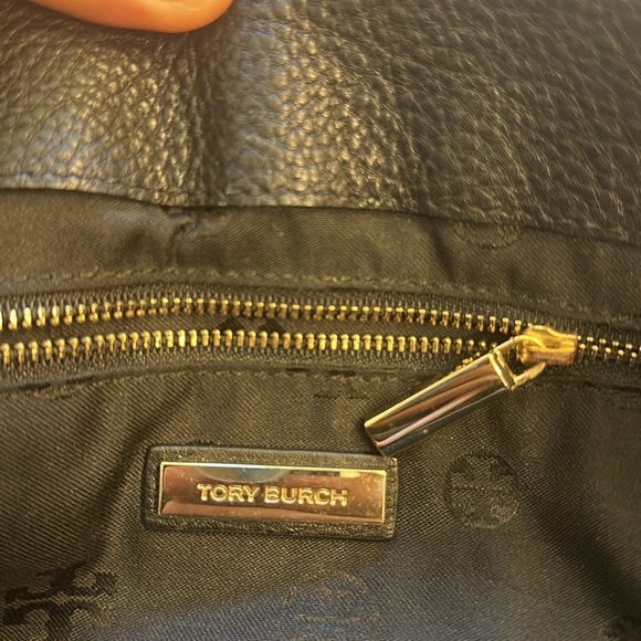 Tory Burch handbag 100% authentic. - Picture 8 of 13